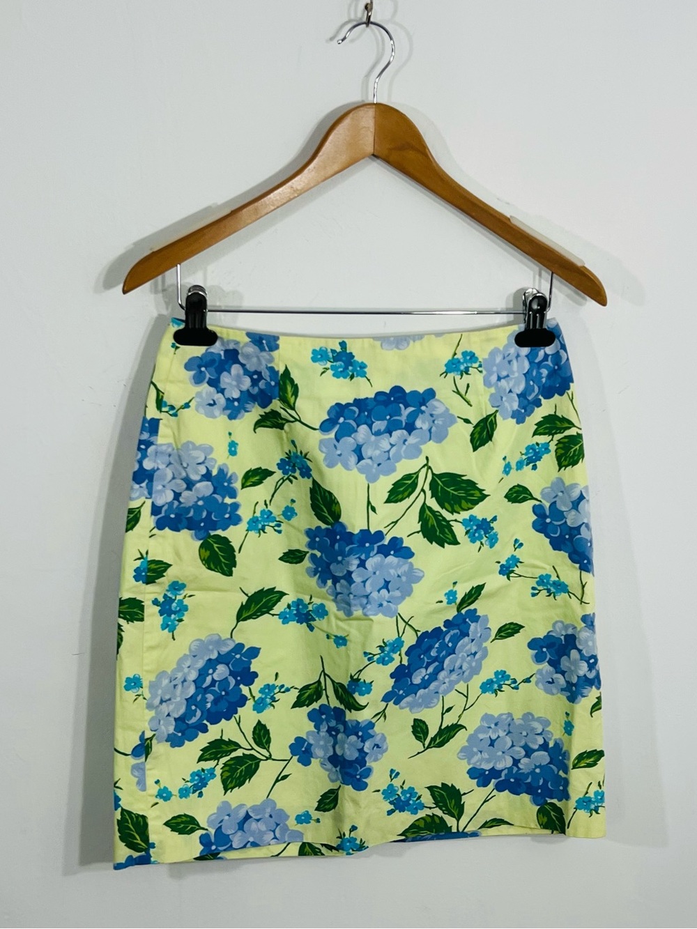 Talbots Mini Light Green Straight Pencil Skirt Blue Hydrangea Tea Party Vibes 8p